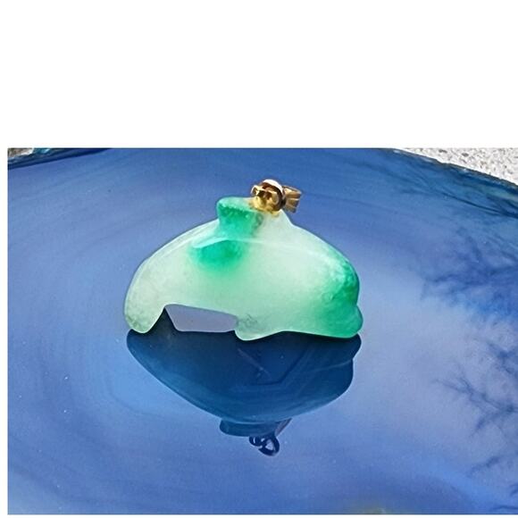 Vintage Polished Jadeite Etched Dolphin Pendant Charm - Picture 10 of 10